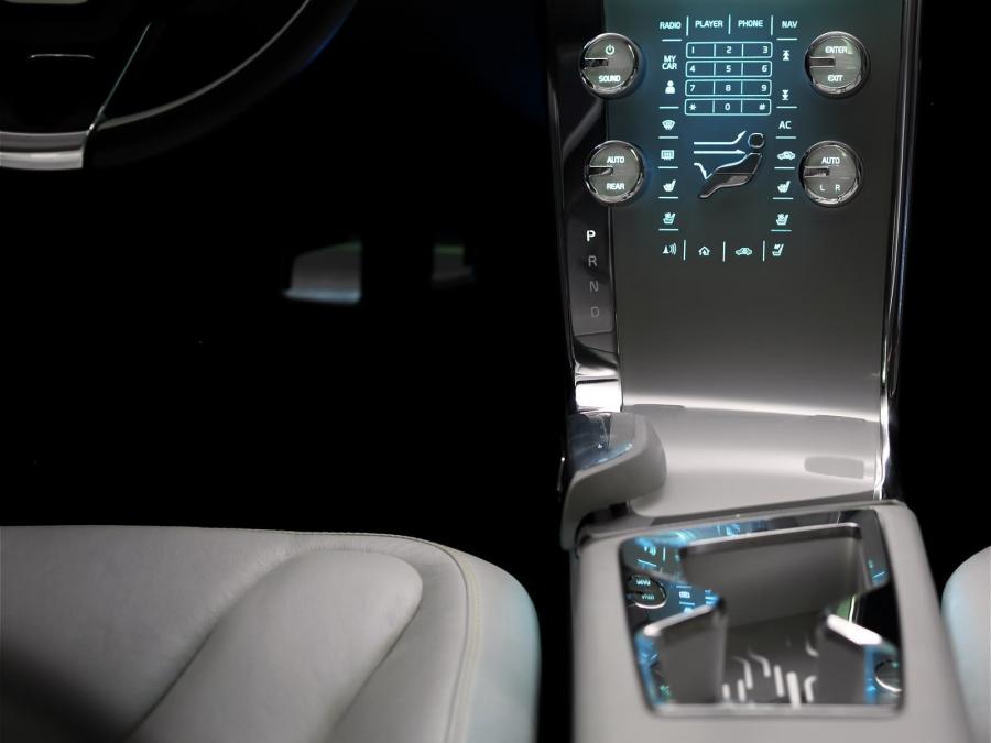  Volvo XC60 Design Concept 2006 года  (фото 8 из 49)